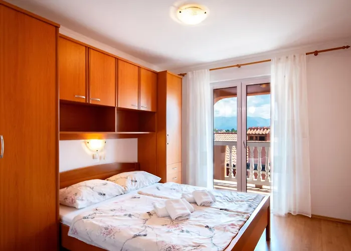 Appartement Kastell-4 By Interhome *