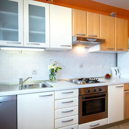 Kastell-4 By Interhome Apartament Lopar