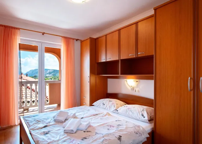 Appartamento Kastell-4 By Interhome